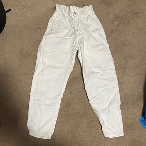 Zara Baggy paperbag white jeans